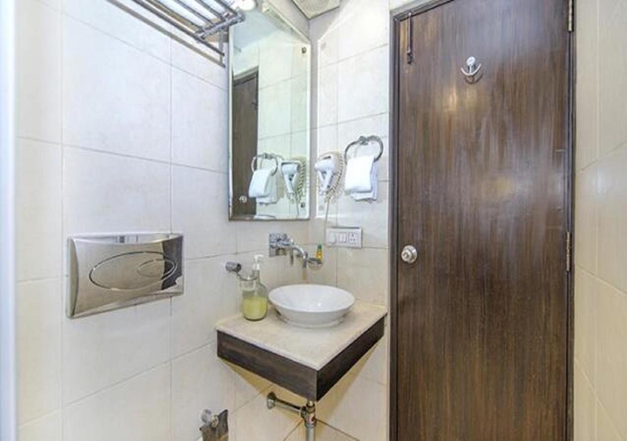 Hotel Rockland Panchsheel Enclave نيودلهي المظهر الخارجي الصورة